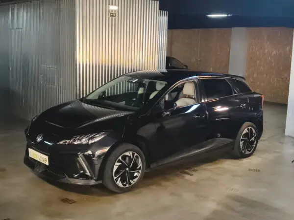 MG MG4 64 kWh Luxury 2