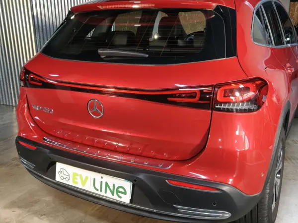 Mercedes-Benz EQA 250 Progressive 13