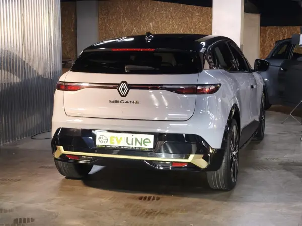 Renault Mégane E-Tech EV60 Iconic Autonomia Conforto 17
