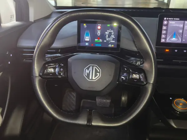 MG MG4 64 kWh Luxury 20