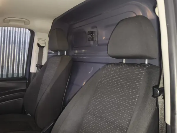 Mercedes-Benz eVito Tourer Extra-Longa PRO 17