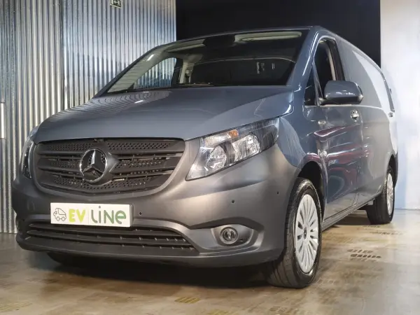 Mercedes-Benz eVito Tourer Extra-Longa PRO 4