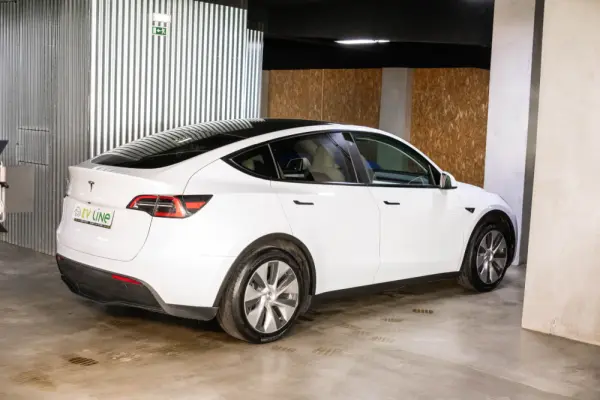 Tesla Model Y Tração Traseira 7
