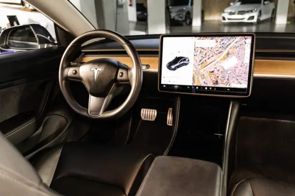 Tesla Model 3 Performance Dual Motor AWD 20