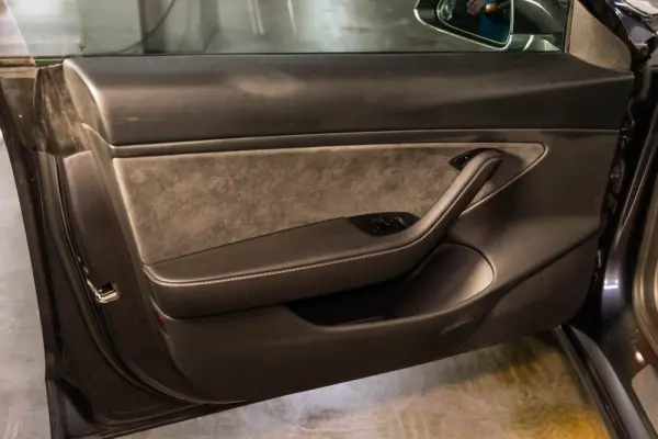 Tesla Model 3 Performance Dual Motor AWD 34