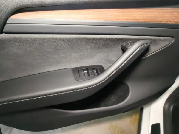 Tesla Model Y RWD 29