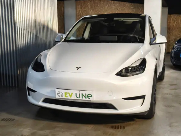 Tesla Model Y RWD 3