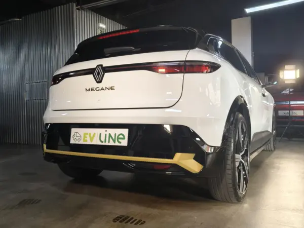 Renault Mégane E-Tech EV60 220hp optimum charge Iconic 11