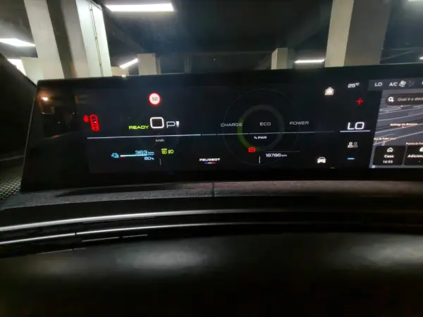 Peugeot E-5008 73 kWh GT 25