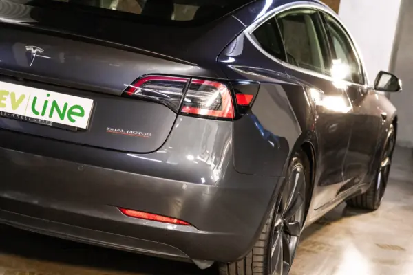 Tesla Model 3 Performance Dual Motor AWD 13