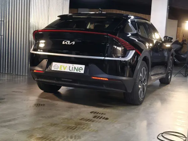 Kia EV6 77,4-kWh Business 11