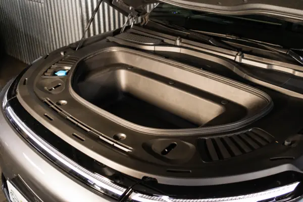 Xpeng G9 93.1 kWh Long Range+Premium Seat & Audio Pack 45