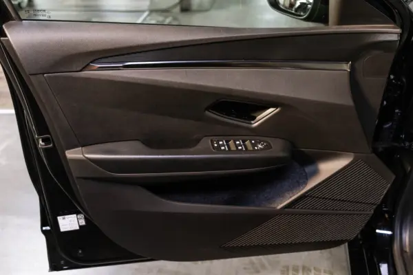 Renault Mégane E-Tech EV60 220hp optimum charge Equilibre 32