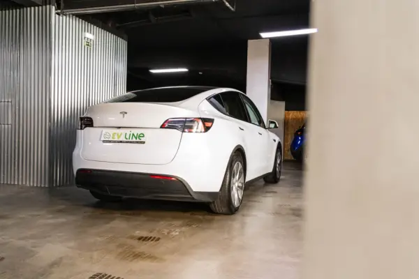 Tesla Model Y Tração Traseira 10