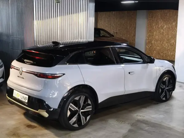 Renault Mégane E-Tech EV60 Iconic Optimum Charge 13