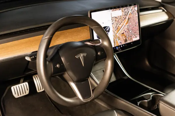 Tesla Model 3 Performance Dual Motor AWD 18