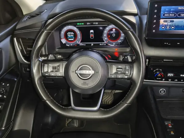 Nissan Qashqai 1.3 DIG-T N-Connecta LED Xtronic 27