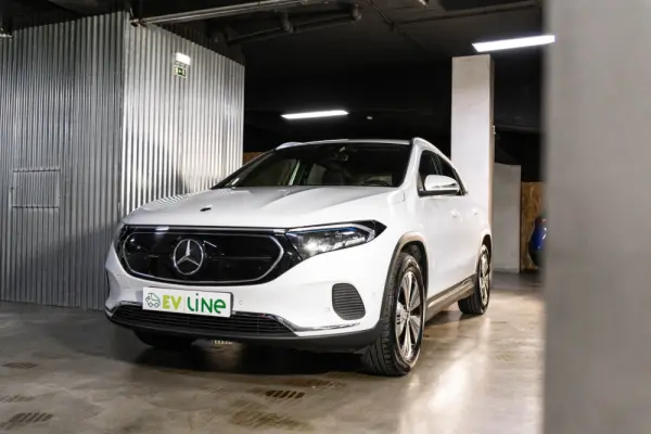 Mercedes-Benz EQA 250+ Progressive 4