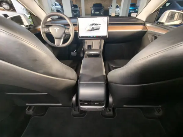 Tesla Model Y RWD 30