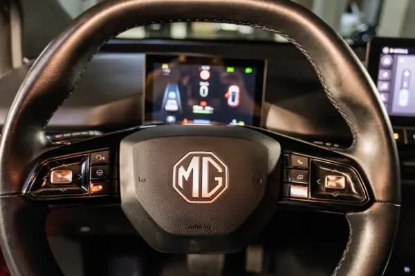 MG MG4 64 kWh Comfort 19