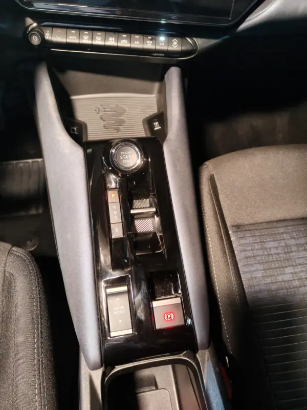 Alfa Romeo Junior Elletrica 50 kWh 17