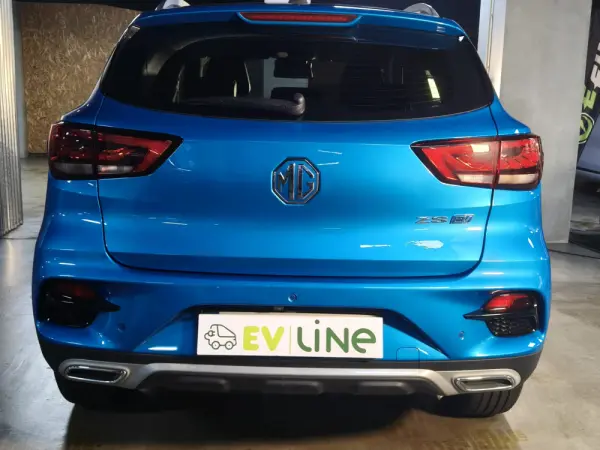 MG ZS EV 72.6 kWh Luxury 10
