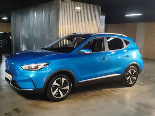 MG ZS EV 72.6 kWh Luxury 1