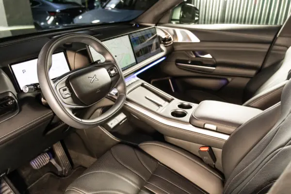Xpeng G9 93.1 kWh Long Range+Premium Seat & Audio Pack 17