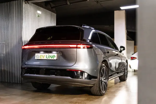 Xpeng G9 93.1 kWh Long Range+Premium Seat & Audio Pack 9