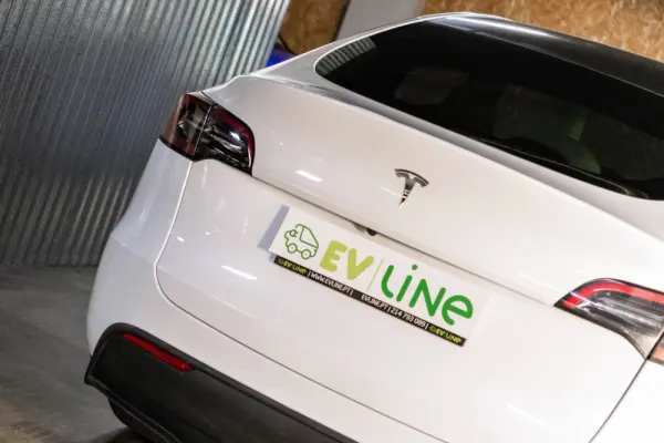 Tesla Model Y Tração Traseira 11