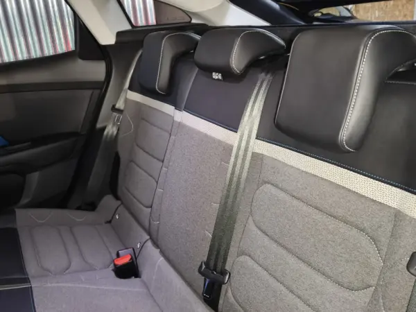 Citroen e-C4 50 kWh Feel 29