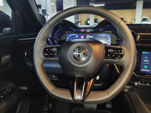 Alfa Romeo Junior 54 kWh Intensa 25