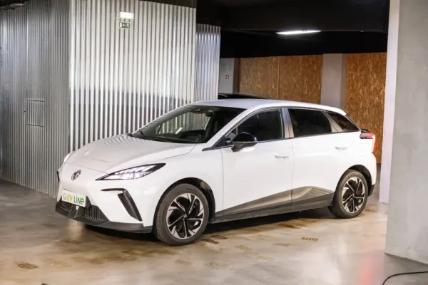 MG MG4 64 kWh Comfort 1