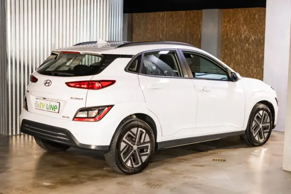 Hyundai Kauai Select 8