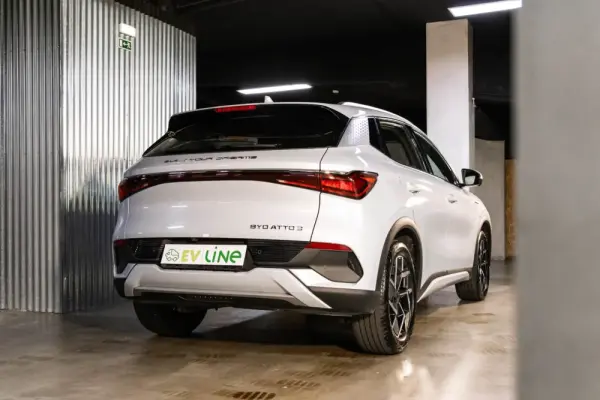 BYD Atto 3 60.48 kWh Design 21