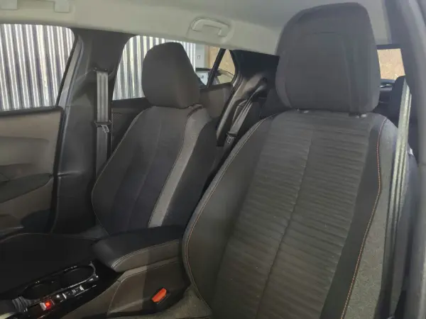 Peugeot e-2008 50 kWh Active Pack 20