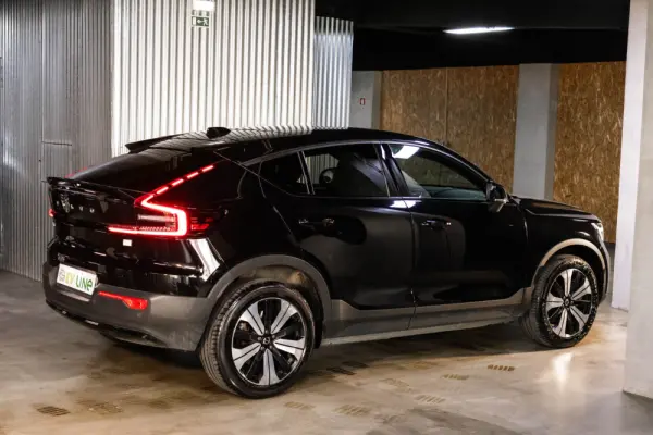 Volvo C40 Recharge 69 kWh Single Motor RWD Core 8