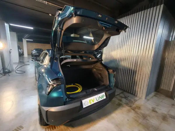 Alfa Romeo Junior Elletrica 50 kWh 9
