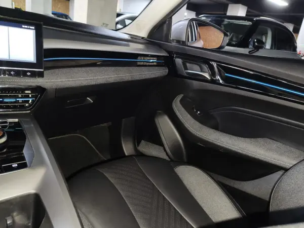 MG MG5 61 kWh Luxury 23