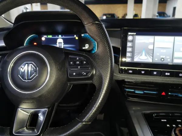 MG MG5 61 kWh Luxury 22