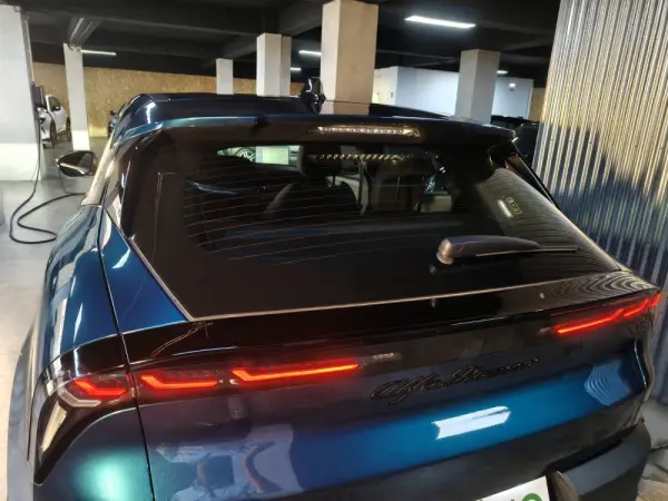 Alfa Romeo Junior Elletrica 50 kWh 27