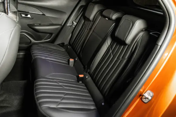 Peugeot e-2008 GT Pack 34