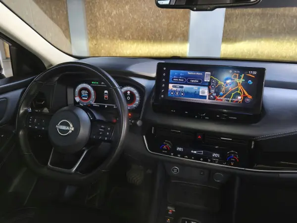 Nissan Qashqai 1.3 DIG-T N-Connecta LED Xtronic 24