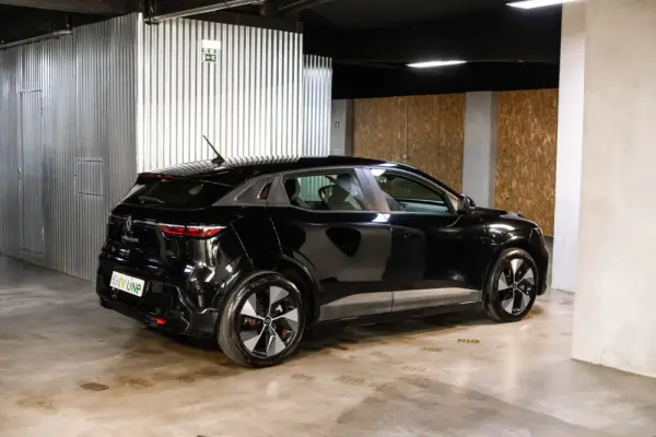 Renault Mégane E-Tech EV60 220hp optimum charge Equilibre 17