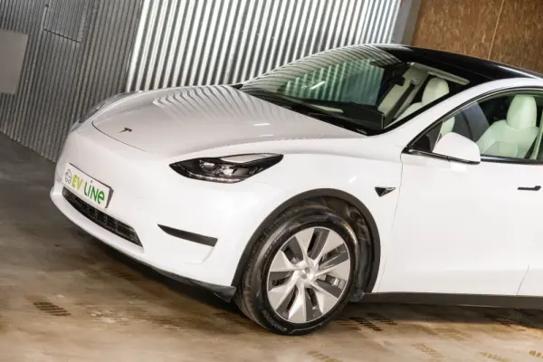 Tesla Model Y Tração Traseira 13