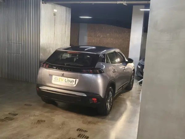 Peugeot e-2008 50 kWh Active Pack 12