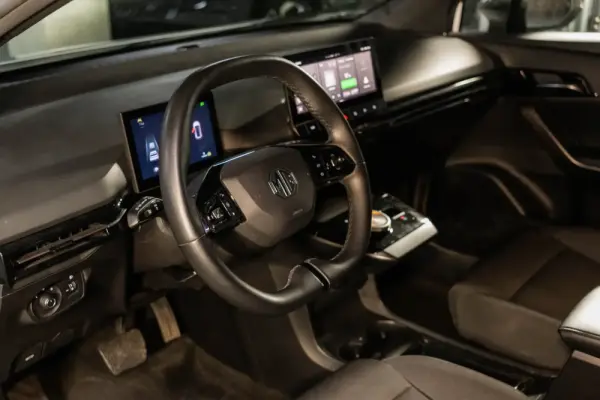 MG MG4 64 kWh Comfort 15