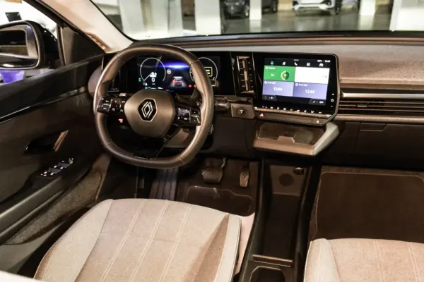 Renault Mégane E-Tech EV60 220hp optimum charge Equilibre 5