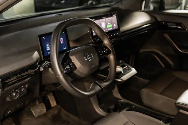 MG MG4 64 kWh Comfort 13