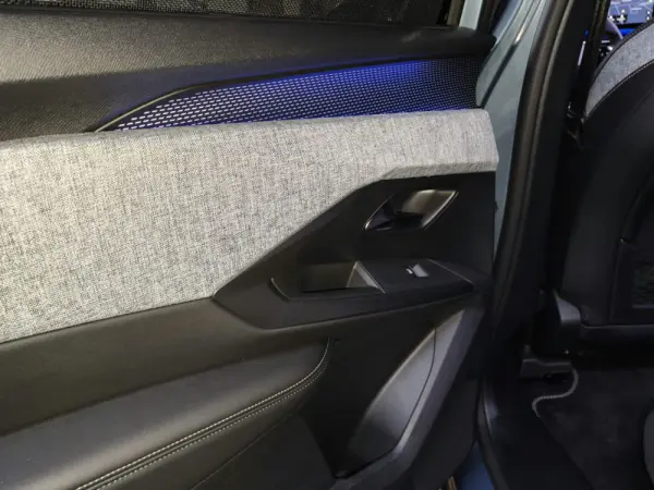Peugeot E-5008 210 GT Exclusive 39